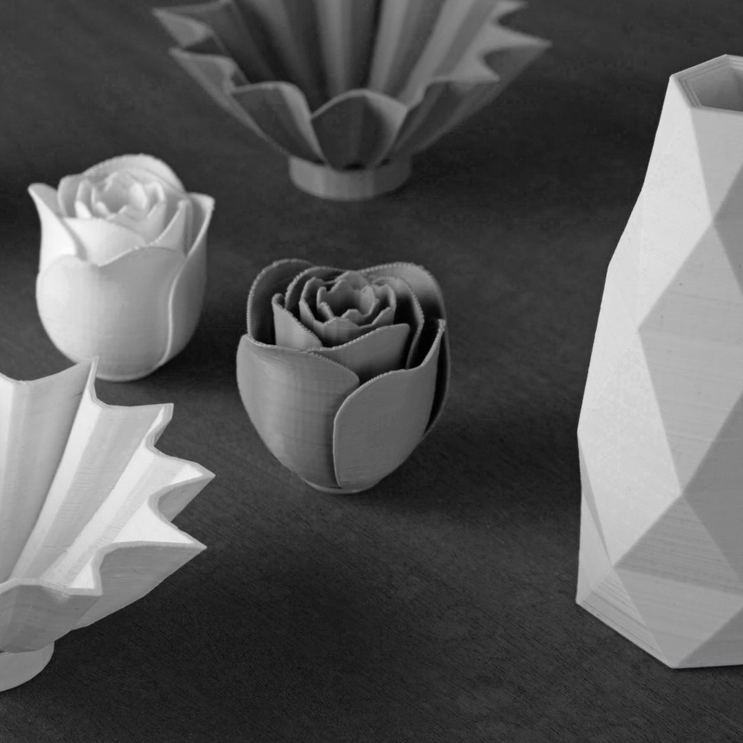 PETG plastic prints combines the best properties of PLA and ABS. You get strong parts that can support mechanical loads. PETG is naturally transparent which allows for unique effects. PETG’s odorless emissions are non-toxic.